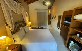 Hiu Hotel